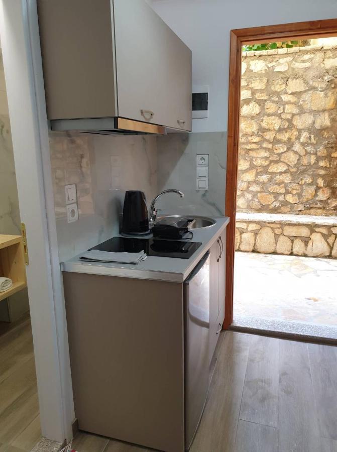 Apart-Hotel Llazari Himara Kültér fotó