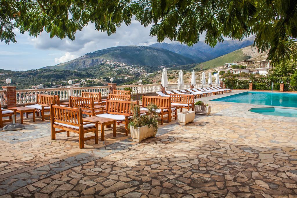Apart-Hotel Llazari Himara Kültér fotó