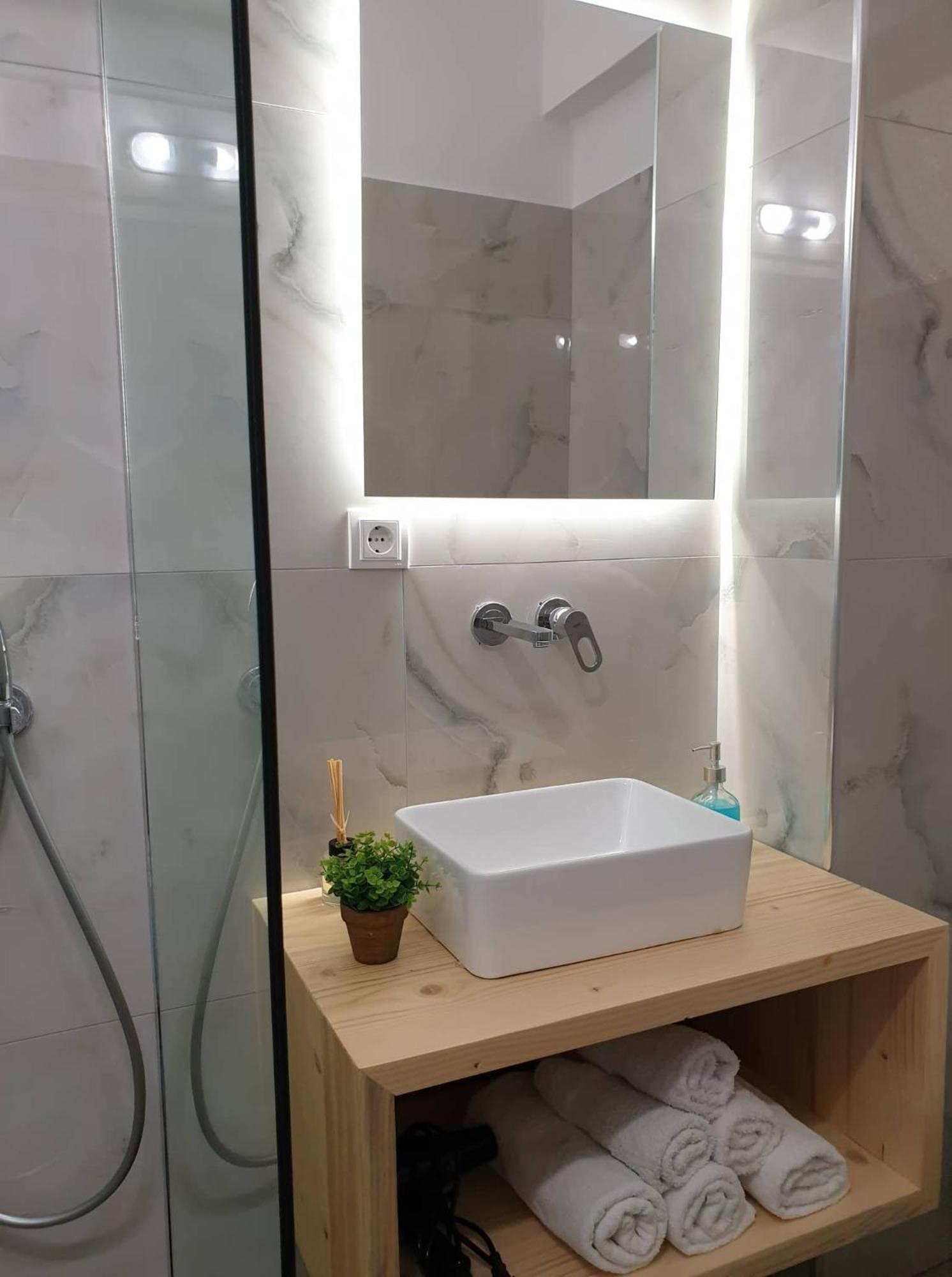 Apart-Hotel Llazari Himara Kültér fotó