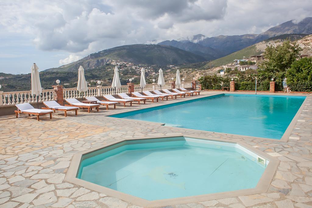 Apart-Hotel Llazari Himara Kültér fotó