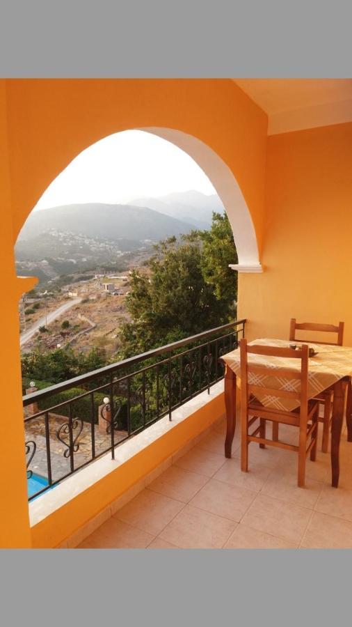 Apart-Hotel Llazari Himara Kültér fotó